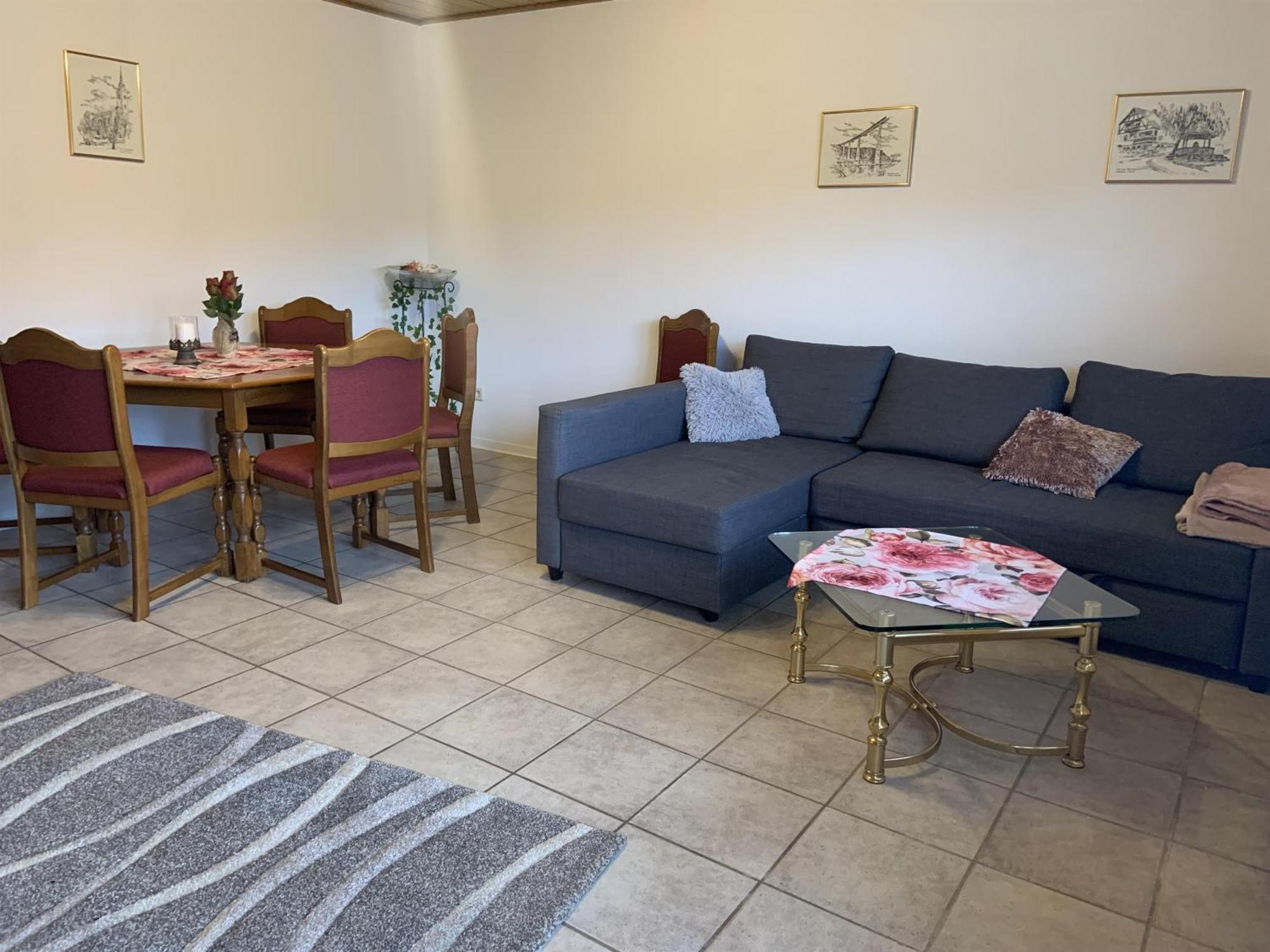 Ferienwohnung Dieblich Bagian luar foto